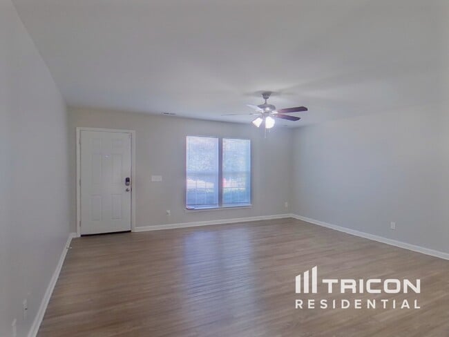 Photo - 8130 Chimore Ln