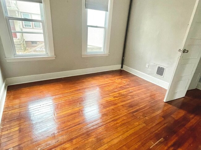 Photo - 48 Pardee Pl
