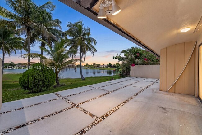 Photo - 11916 SW 123rd Pl