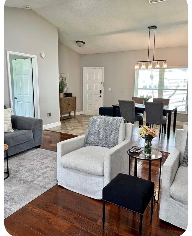 Photo - 5026 Oakshire Dr