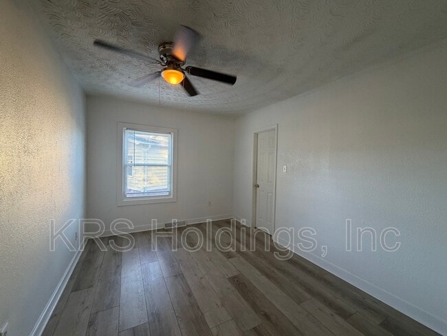 Photo - 903 Freedom Ave