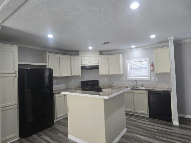 Photo - 1123 Walt Williams Rd