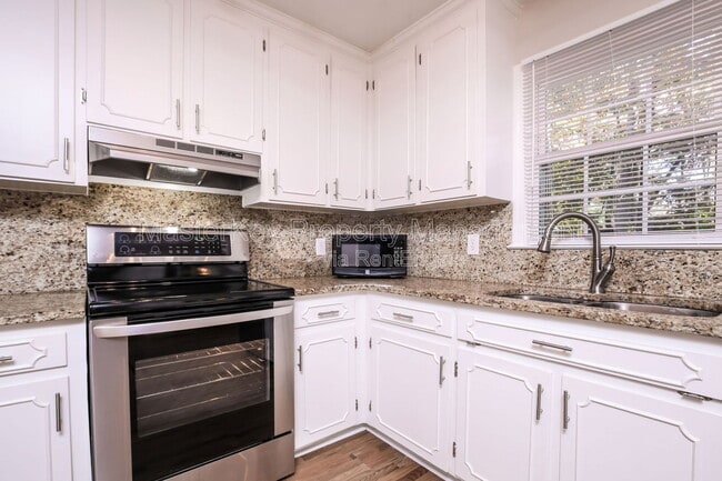 Photo - 4017 Grimstead Ln