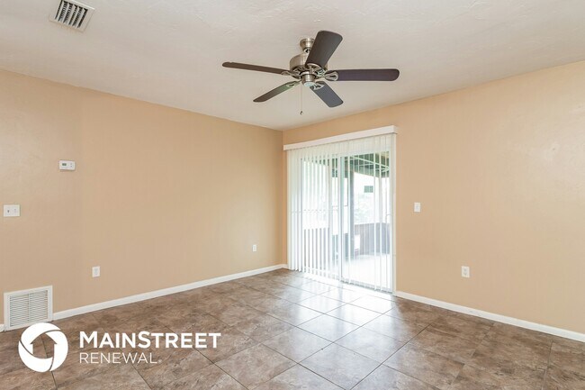 Photo - 515 65th Ave Dr W