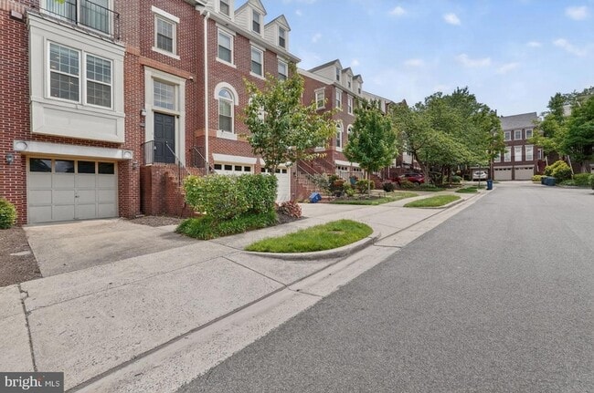 Photo - 3903 Courtland Cir