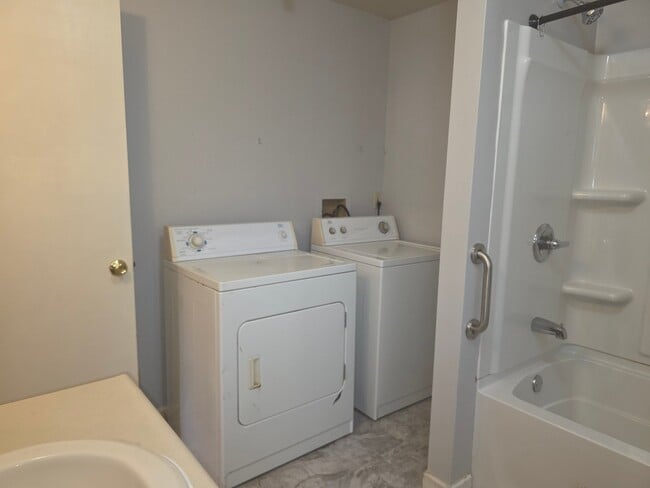 505 Montgomery St Unit 1