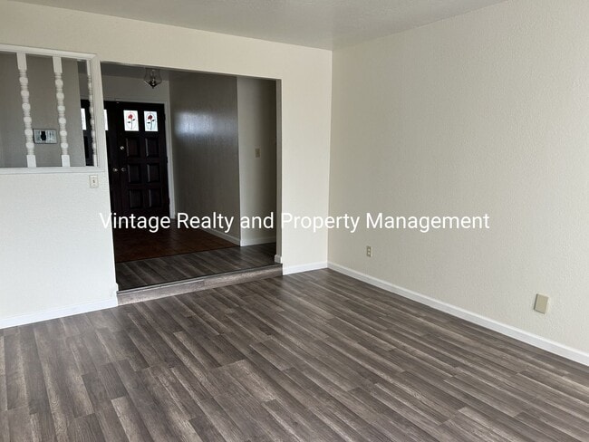 Photo - Back On The Rental Market Update 3 Bedroom Home With A Swimming Pool!!!