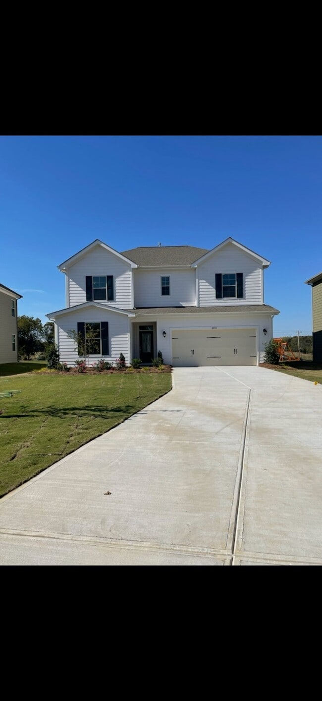Building Photo - 2051 Yearden Ln