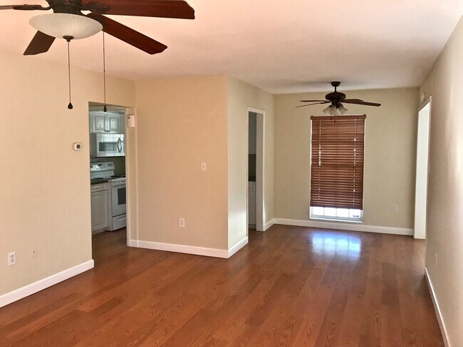 Photo - private pool home in Kensington Park - Sar...