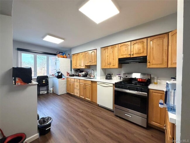 Photo - 27-30 Francis Lewis Blvd Unit 2nd FLOOR