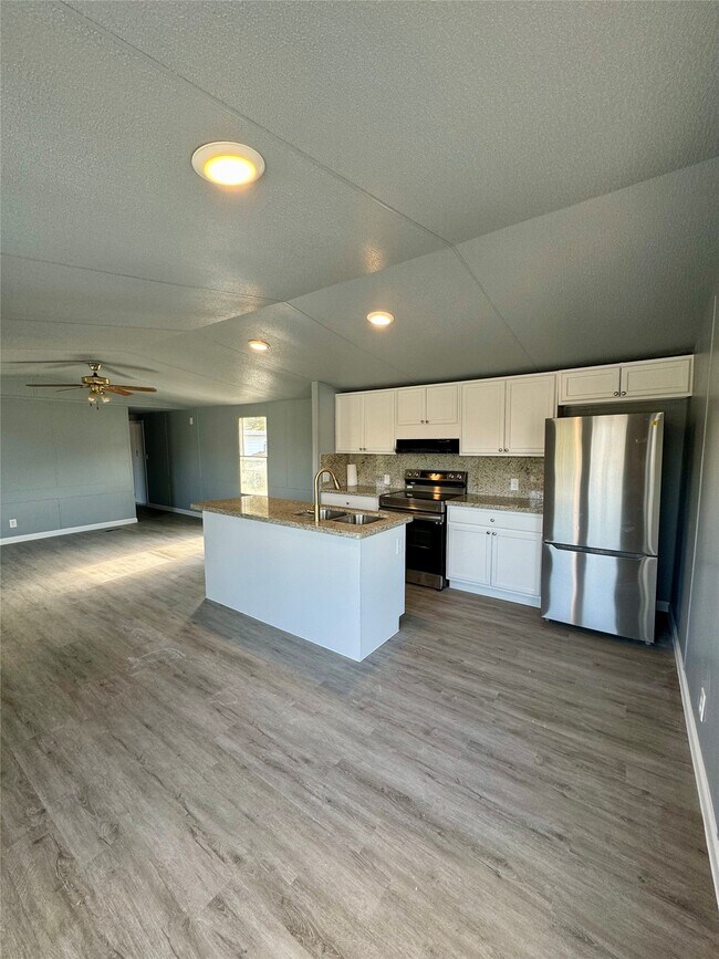 Photo - 9017 Taub Rd