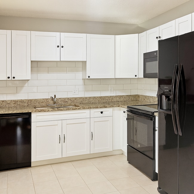 Photo - 1431 Thistledown Dr