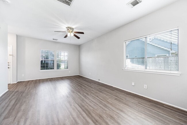 Photo - 1561 Nichole Woods Dr