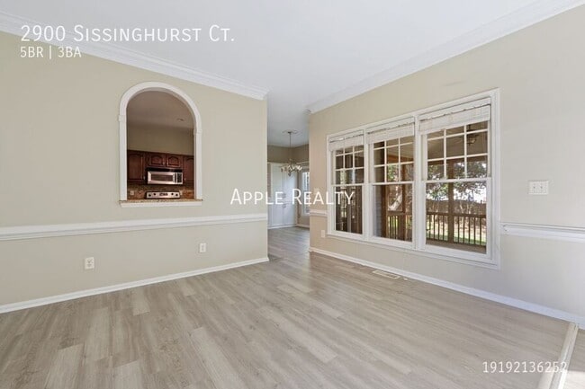 Photo - 2900 Sissinghurst Ct