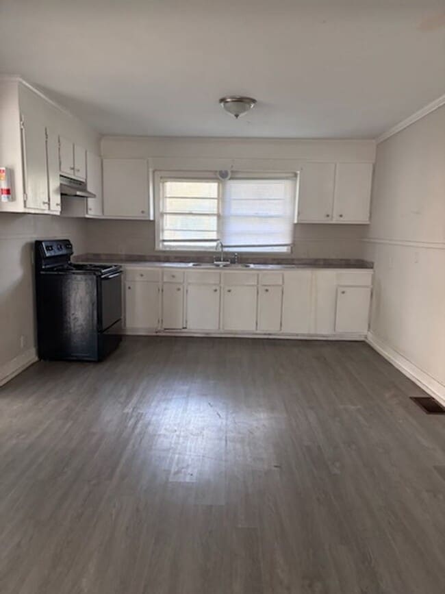 Photo - 3230 Rosemary Ave