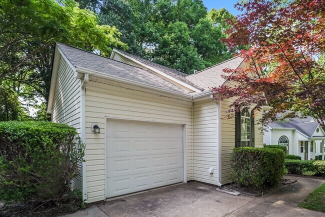Photo - 8433 Cullingford Ln