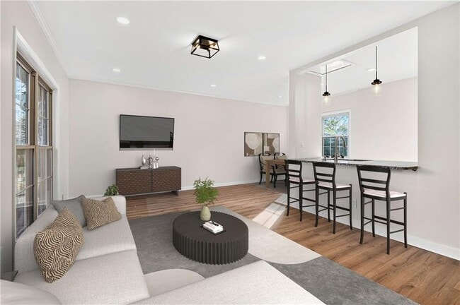 Photo - 2918 Highland Dr SE