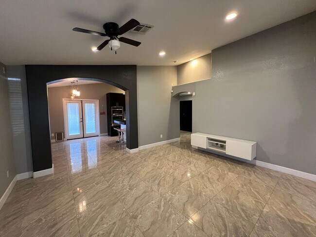 Photo - NICE 3 BED 2 BATH!