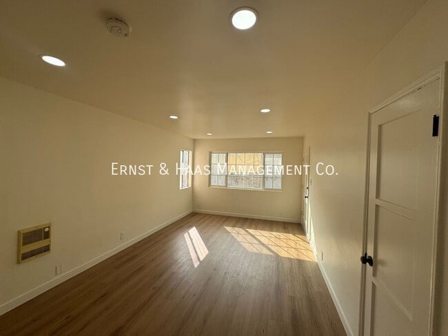 Photo - 778 Cherry Ave