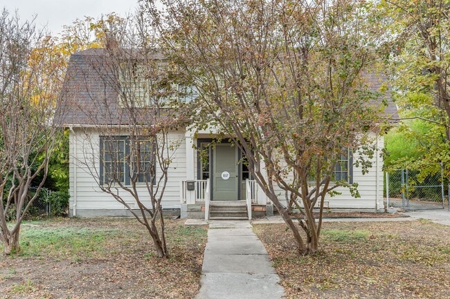 Photo - BEACON HILL 3-BEDROOM WITH DETACHED CASITA