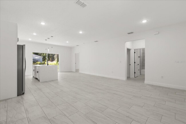 Photo - 540 E Elgrove Dr