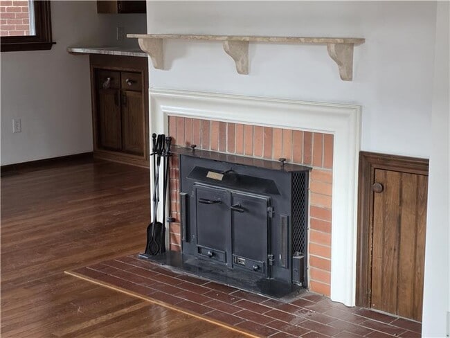 Photo - 28 E Jeffrey Pl