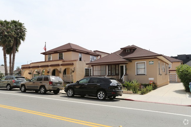 Building Photo - 732 E. Santa Clara St. Rental
