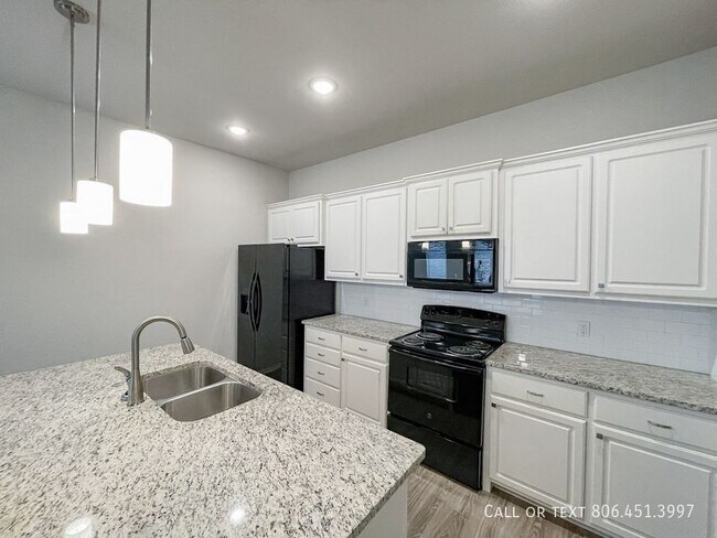 Photo - 1725 102nd St