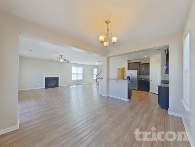 Photo - 127 Dunnsmore Dr