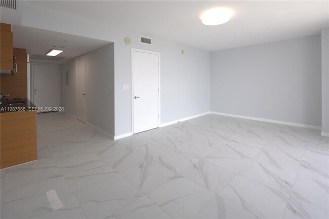 Photo - 50 Biscayne Blvd Unidad 4909