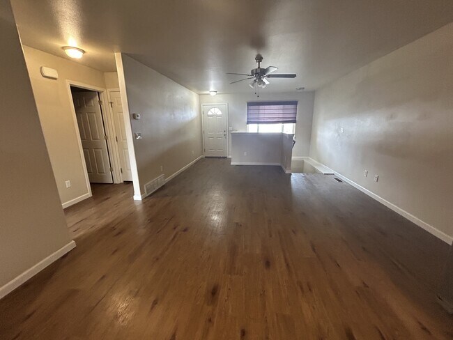 Photo - 2019 Lake Hills Dr