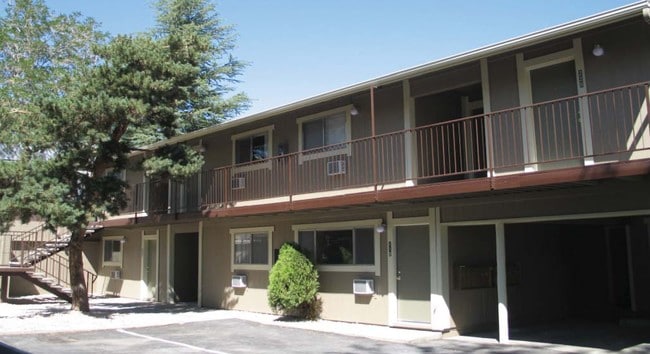 Photo - Sierra Crest Apartments