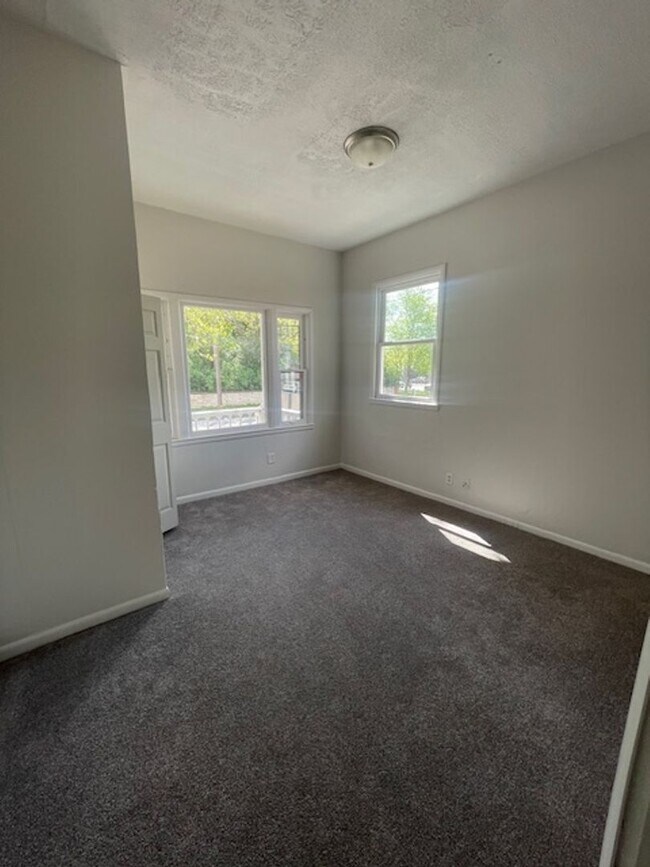 Photo - Jones Rentals (914 N. 40th St.) Unidad #1