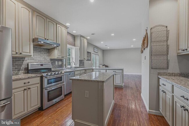 Photo - 40923 Browns Ln