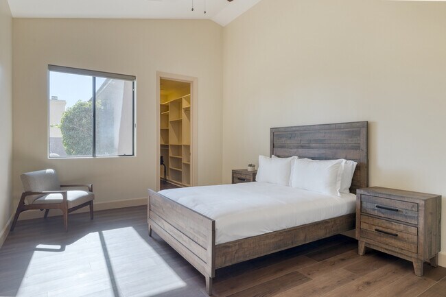 Photo - 10775 E Sunnyside Dr