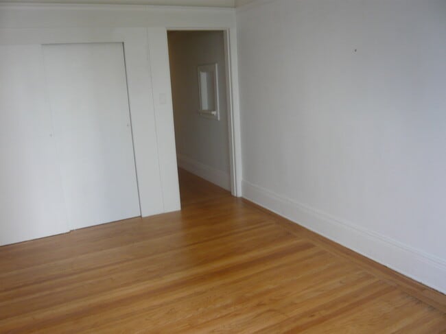 Photo - 730 Leavenworth St