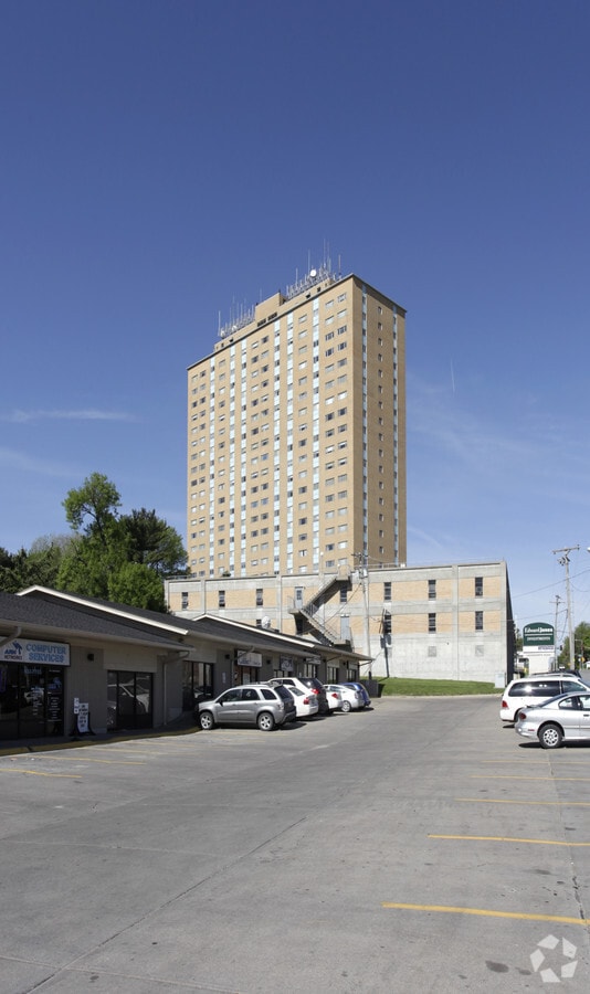 Photo - Elmwood Tower
