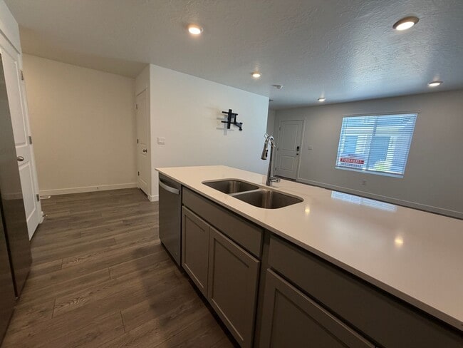 Photo - 1378 S 3640 E