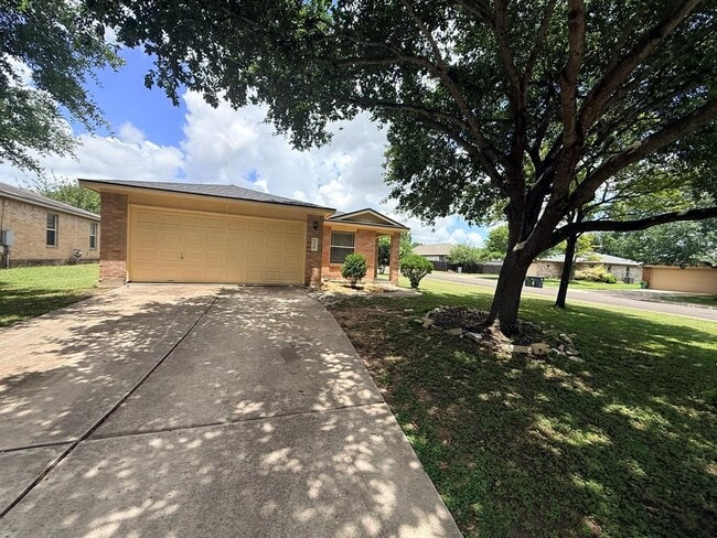 Photo - 116 Spur Cove