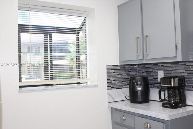 Photo - 3500 Gateway Dr Unit 103