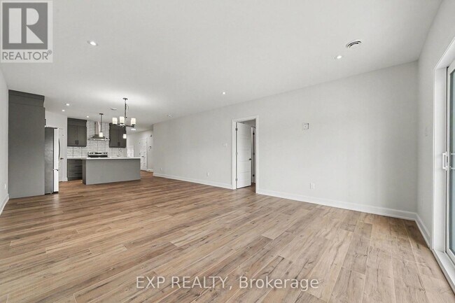 Photo - 480 Falcon Ln