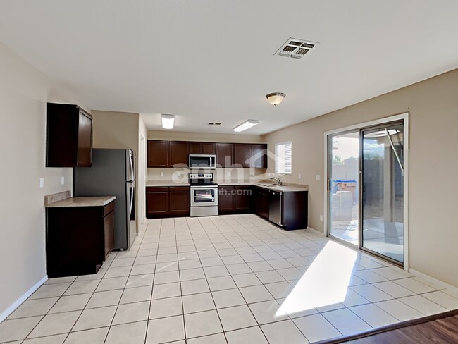 Photo - 1117 E Dust Devil Dr