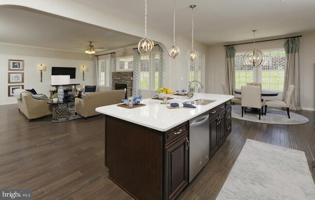 Photo - 141 Coachman Cir