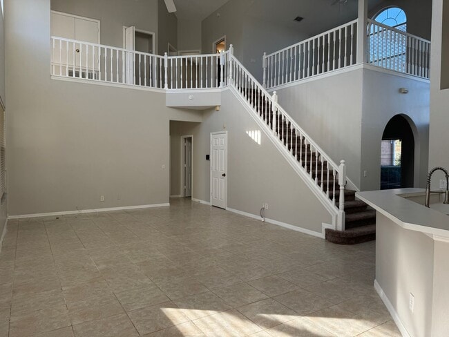 Photo - Deerfield - Spacious Home