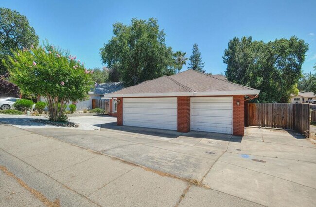 Photo - 7044 Palm Ave House