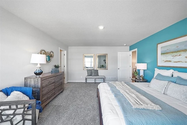 Photo - 305 Juniper Dr