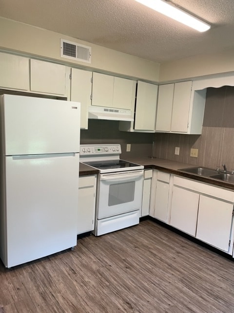 Photo - 802 13th Ave S