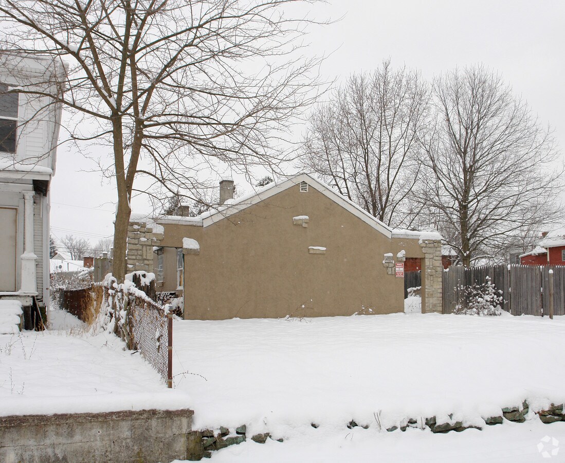 Photo - 409 Ryan Ave