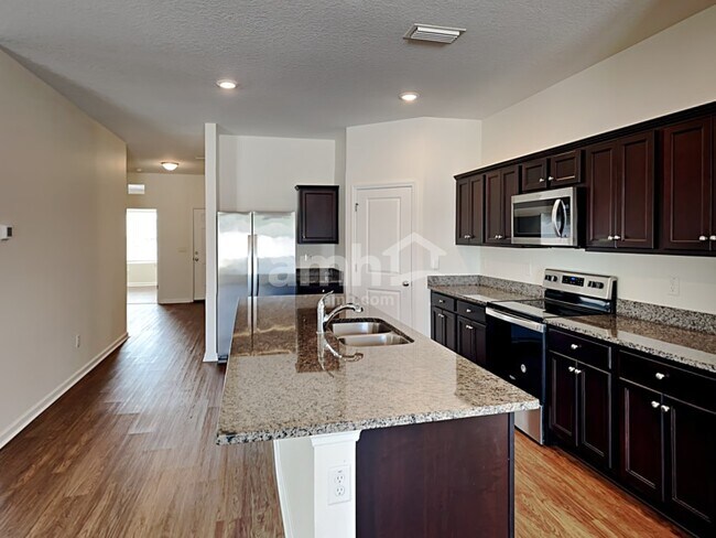 Photo - 8712 Layalie Way