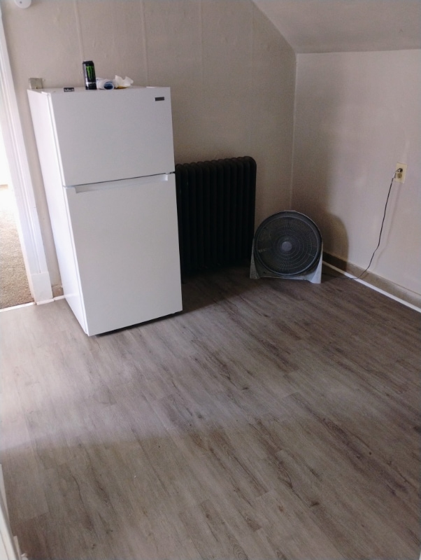 Photo - 706 Webb St Unidad 2